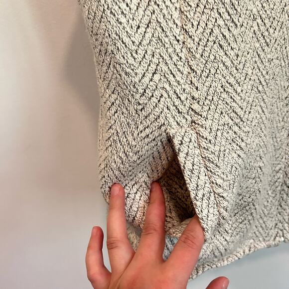 Altar'd State Sherpa Knitted Zip Up Vest White Size L - Picture 6 of 7